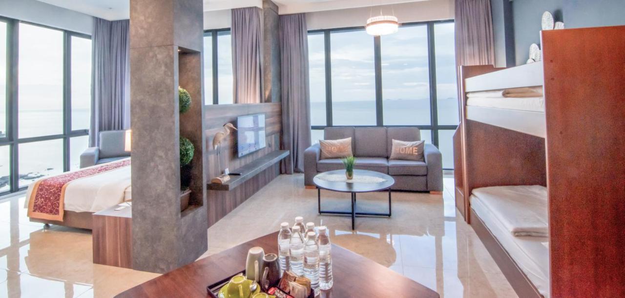 Hompton Hotel By The Beach George Town Dış mekan fotoğraf