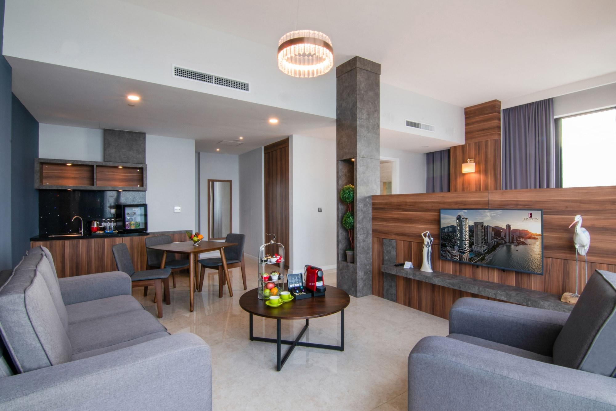 Hompton Hotel By The Beach George Town Dış mekan fotoğraf