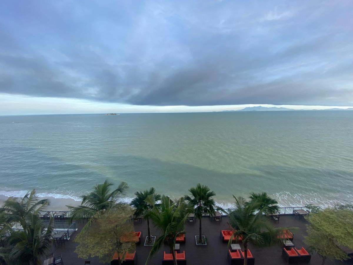 Hompton Hotel By The Beach George Town Dış mekan fotoğraf